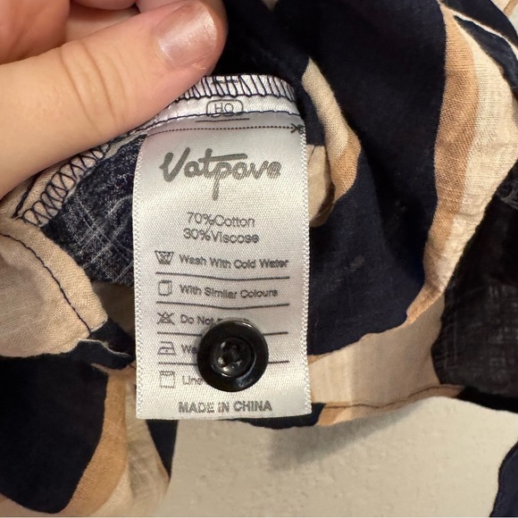 Men's Vatpave Navy Blue and Tan Casual Groovy Short Sleeve Button Down Shirt - Picture 6 of 8